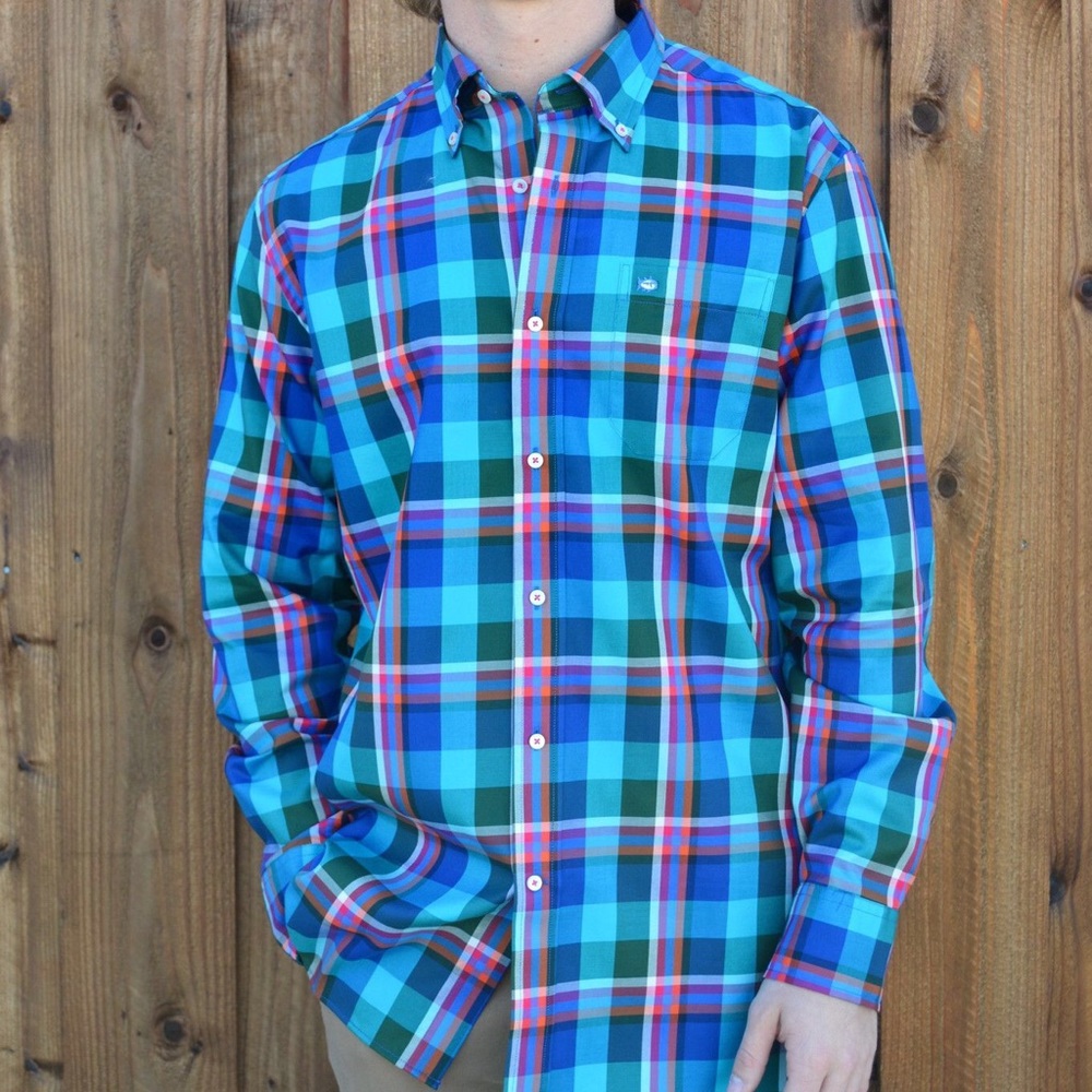NWT Mens Southern Tide rushing water Button up